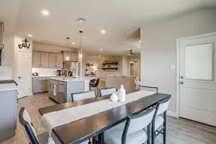 1338 Elmwood Dr, Cedar Hill, TX 75104 - Photo 16