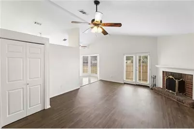 4626 Larner Street, The Colony, TX 75056 - Photo 4