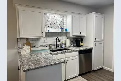 1504 Skyview Drive, Irving, TX 75060 - Photo 2