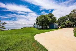 726 Lakeshore Dr, Seven Points, TX 75143 - Photo 18