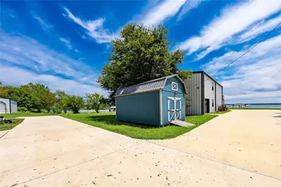 726 Lakeshore Drive, Seven Points, TX 75143 - Photo 28