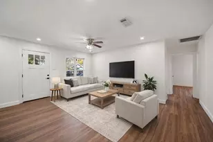 1125 W 6th Ave, Corsicana, TX 75110 - Photo 2