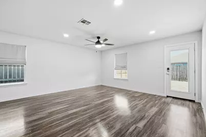 7801 Vineyard Drive, Abilene, TX 79606 - Photo 8