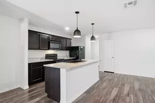 7801 Vineyard Dr, Abilene, TX 79606 - Photo 10