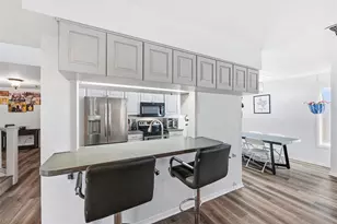 736 NW Wood St, Burleson, TX 76028 - Photo 22