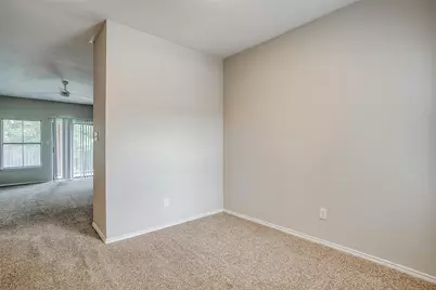 3212 Donnelly Circle #502, Fort Worth, TX 76107 - Photo 8