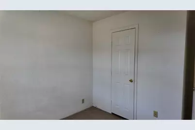 137 Wesley Lane, Bridgeport, TX 76426 - Photo 20