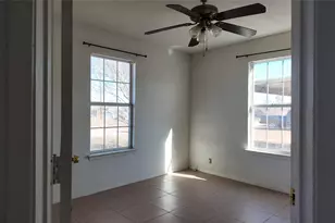 137 Wesley Ln, Bridgeport, TX 76426 - Photo 12