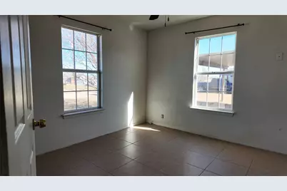 137 Wesley Lane, Bridgeport, TX 76426 - Photo 14
