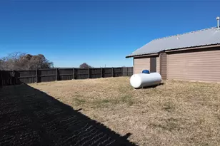 137 Wesley Ln, Bridgeport, TX 76426 - Photo 36