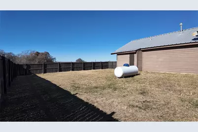 137 Wesley Lane, Bridgeport, TX 76426 - Photo 34