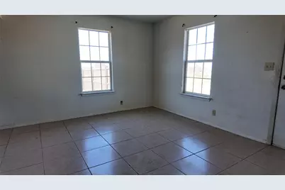 137 Wesley Lane, Bridgeport, TX 76426 - Photo 10