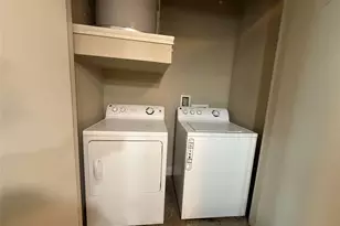 801 N Bishop Ave, Dallas, TX 75208 - Photo 4