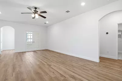 11708 Blackfoot Court, Godley, TX 76044 - Photo 10