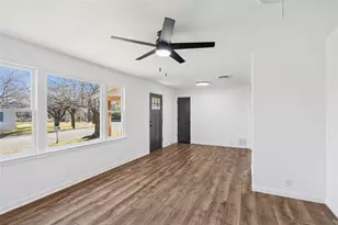 1301 N Douglas Ave, Cleburne, TX 76033 - Photo 6