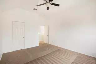 4800 Sleepy Ridge Cir, Fort Worth, TX 76133 - Photo 32