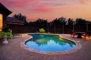 9100 Belshire Dr, North Richland Hills, TX 76182 - Photo 38