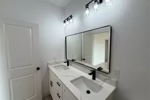 5150 Charlene St, Fort Worth, TX 76105 - Photo 14