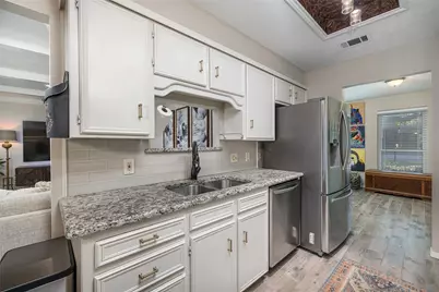 5809 Rayburn Drive, Fort Worth, TX 76133 - Photo 8