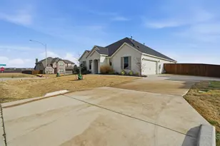 11720 Flathead Ct, Godley, TX 76044 - Photo 6