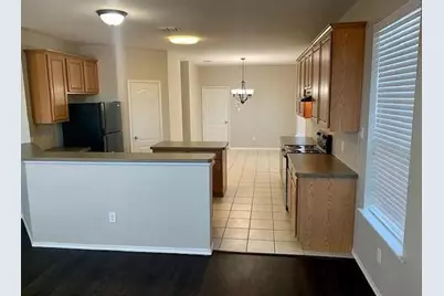 420 Sandy Creek Drive, Fort Worth, TX 76131 - Photo 2