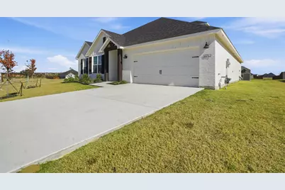11712 Blackfoot Court, Godley, TX 76044 - Photo 4