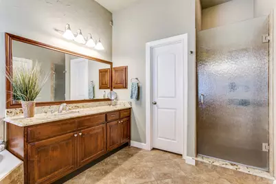 2805 Vista View Drive, Lewisville, TX 75067 - Photo 14