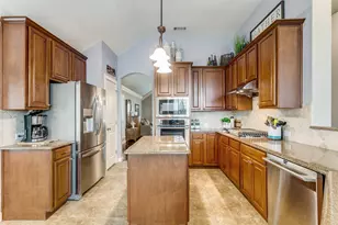 2805 Vista View Dr, Lewisville, TX 75067 - Photo 6