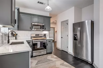 700 Martinique Avenue, Dallas, TX 75223 - Photo 10