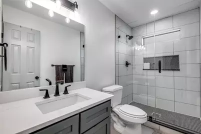 700 Martinique Avenue, Dallas, TX 75223 - Photo 20