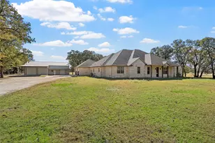 2743 Tokio Rd, West, TX 76691 - Photo 2