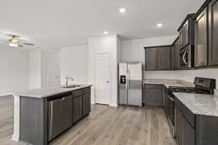 401 Gib Woodall Dr, Venus, TX 76084 - Photo 4