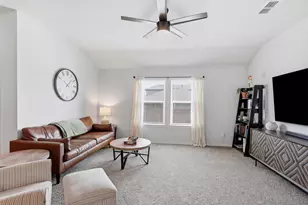 613 Whitecomb Ln, Justin, TX 76247 - Photo 14