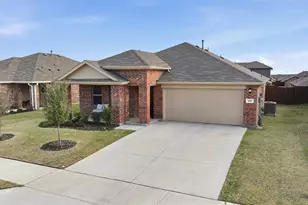 613 Whitecomb Ln, Justin, TX 76247 - Photo 36