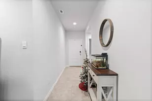 613 Whitecomb Ln, Justin, TX 76247 - Photo 4