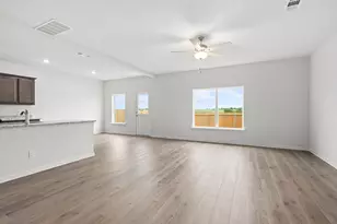 202 Julian Davis Dr, Venus, TX 76084 - Photo 2