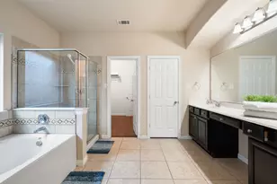 1009 Chickasaw Dr, Carrollton, TX 75010 - Photo 16