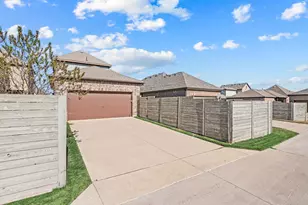 905 Plaza Ln, Argyle, TX 76226 - Photo 24