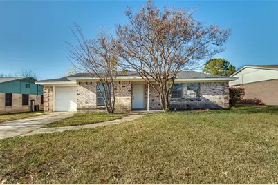 2527 Larchmont Drive, Mesquite, TX 75150 - Photo 1