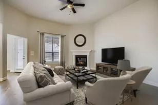 932 Hunters Creek Dr, Rockwall, TX 75087 - Photo 6