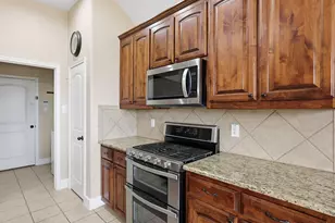 8916 Stone Top Dr, Fort Worth, TX 76179 - Photo 12