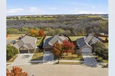 8916 Stone Top Drive, Fort Worth, TX 76179 - Photo 2