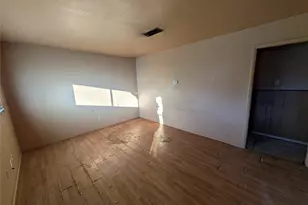 2209 Hooks Ln, Fort Worth, TX 76112 - Photo 2