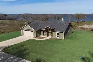 305 Caro Dr, West Tawakoni, TX 75474 - Photo 2
