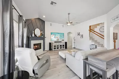 1404 Southern Pine Drive, Savannah, TX 76227 - Photo 10