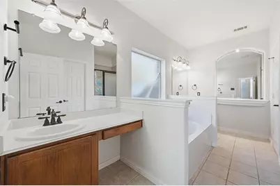 2319 Goshawk Street, Grand Prairie, TX 75052 - Photo 18
