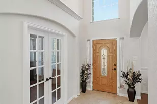 2319 Goshawk St, Grand Prairie, TX 75052 - Photo 4