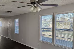 4655 Norris St, Fort Worth, TX 76105 - Photo 4