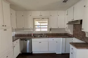 4655 Norris St, Fort Worth, TX 76105 - Photo 6