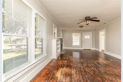 401 Harcourt Street, Weatherford, TX 76086 - Photo 10